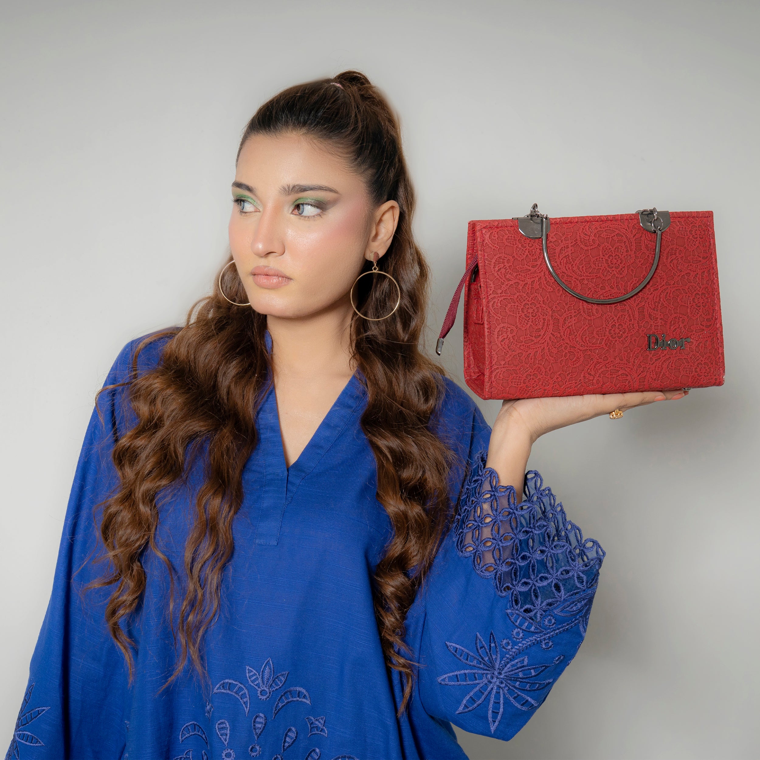 Lace Textured Handbag